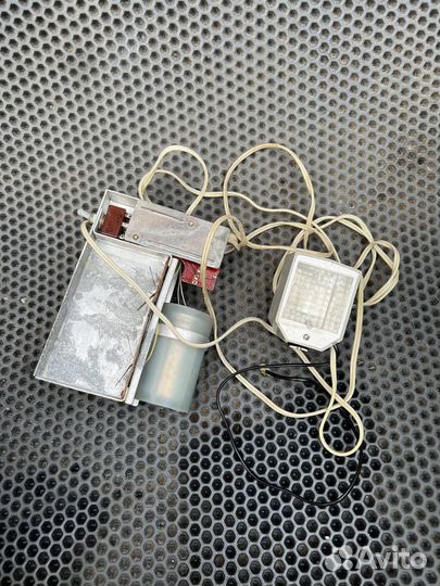 Электронная фотовспышка «Чайка» СССР