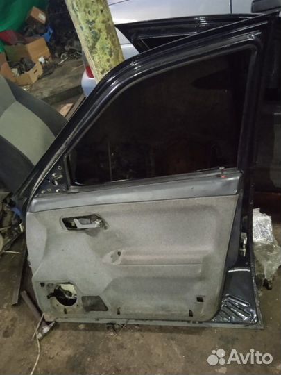 Дверь боковая передняя правая Ваз 2110