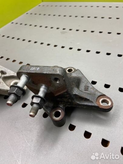 Кронштейн двигателя Hyundai I30 1 FD G4FC 1.6 2009