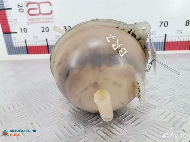 Бачок расширительный Volkswagen Golf 3 1996