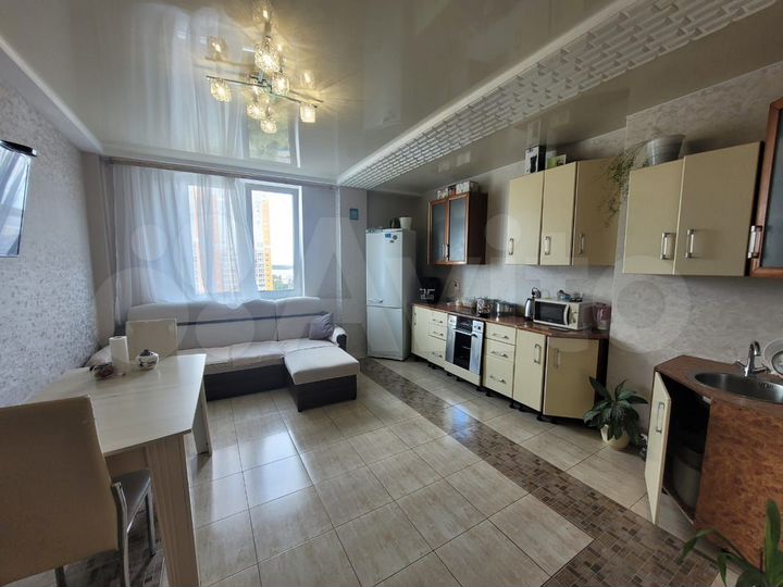 2-к. квартира, 60,7 м², 12/17 эт.