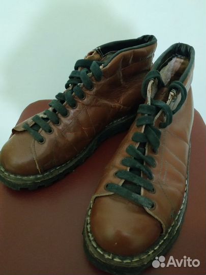 Походные ботинки (ретро)