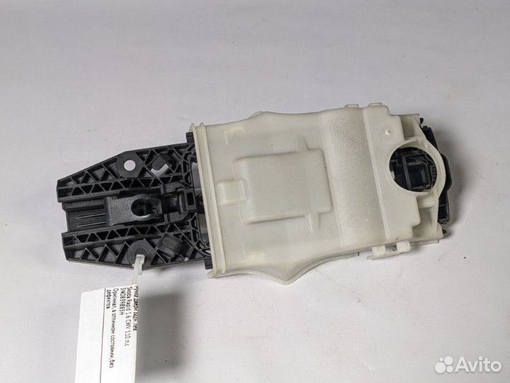 Ручка двери задняя левая Skoda Rapid 1.6 CWV 110