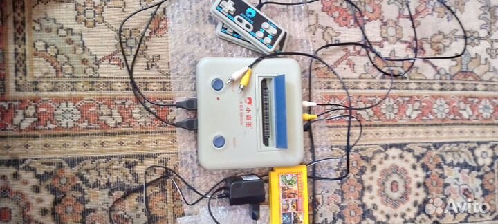 Портативная игровая приставка