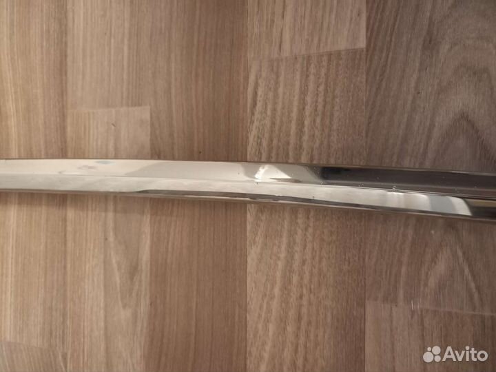 Молдинг решетки радиатора