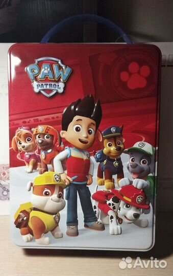 Жесть коробка от новогоднего подарка Мультфильмы