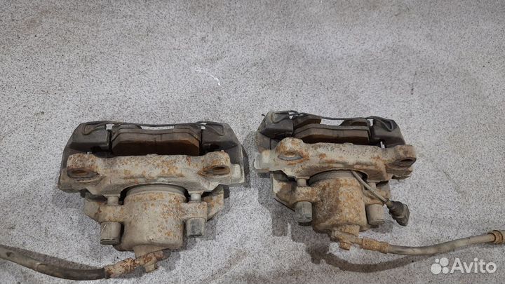 Передний тормозной суппорт 1.4 TSI CAV VW Jetta 6