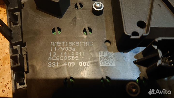 Панель магнитолы Форд Фокус