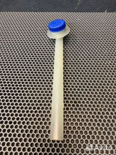 Горловина бачка стеклоомывателя Porsche Panamera