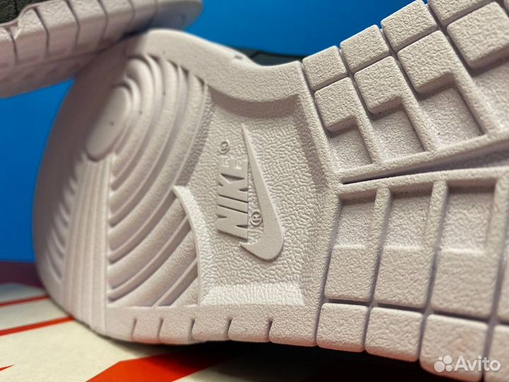 Мужские кроссовки Nike Air Jordan 1