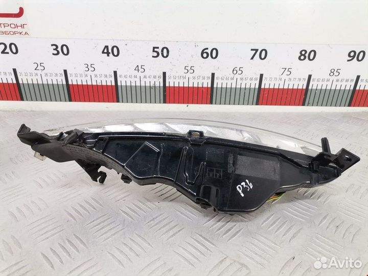 Б/У Фара противотуманная правая 17785002