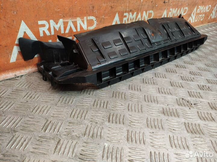 Дефлектор радиатора нижний Mercedes Sprinter