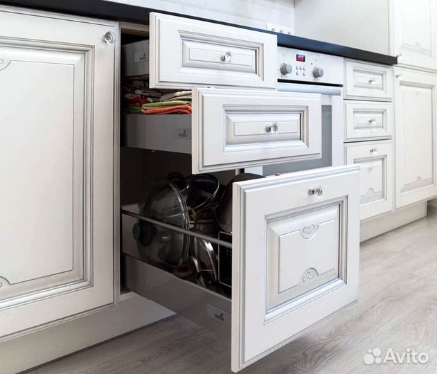 Кухни на заказ с экологичными материалами