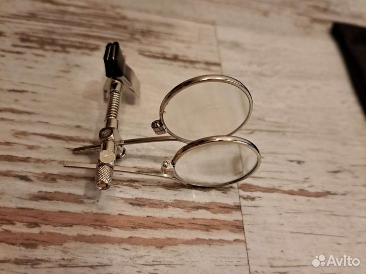 Очки одна линза радужная вторая синия с мешочком