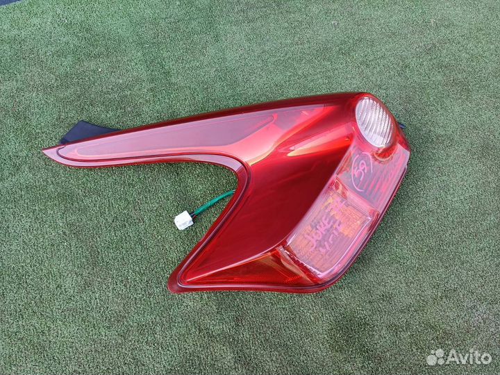 Фонарь задний левый Nissan Juke F15