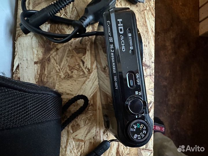 Фотоаппараты на выбор Sony DSC-HX7V или W810