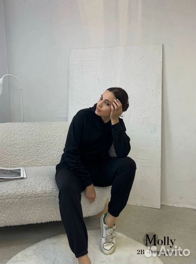 Спортивный костюм женский