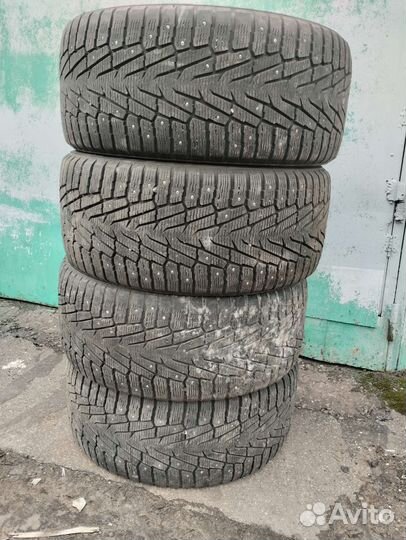 Nokian Tyres Hakkapeliitta 7 SUV 295/40 R21