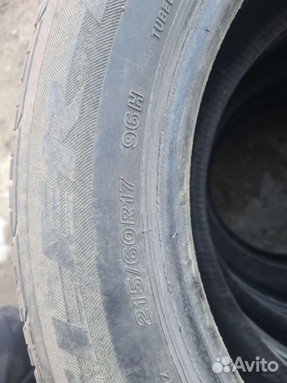Bridgestone Dueler H/P Sport 215/60 R17