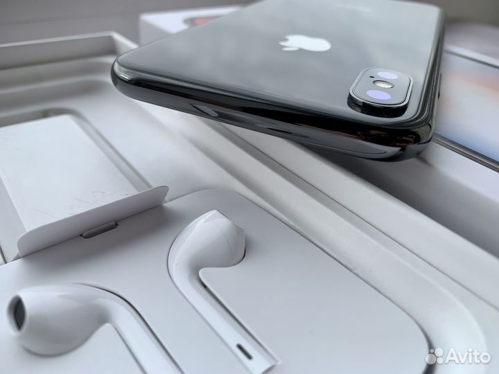 iPhone X, 256 ГБ