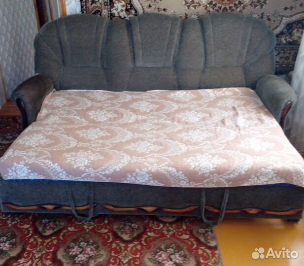 Диваны и кресло бу в хорошем состояние