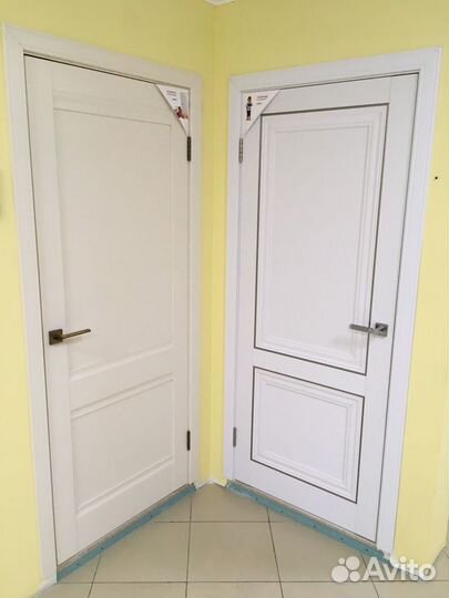 Дверь межкомнатная «Спарта-2» Белый винил