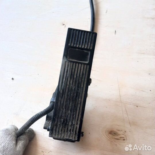 Педаль газа электронная Hyundai Hd78 D4DD 2010