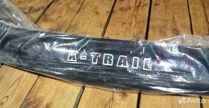 Спойлер капота (мухобойка) Nissan X-Trail (T-31)