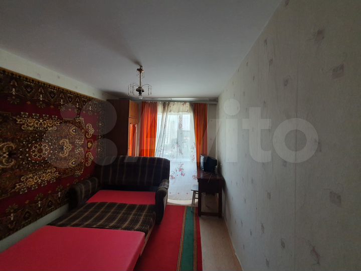 2-к. квартира, 48 м², 6/6 эт.