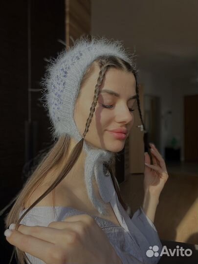 Чепчик с пайетками