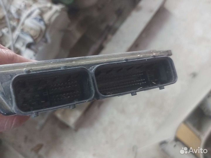 Эбу nissan march