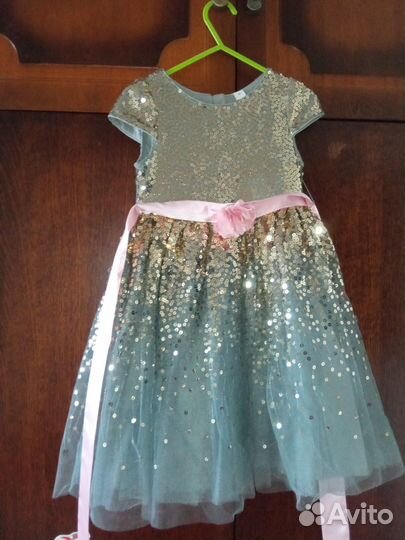 Праздничное платье для девочки