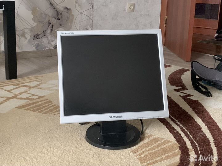 Монитор samsung syncmaster 720n