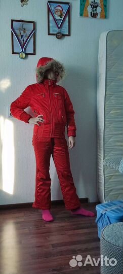 Костюм горнолыжный