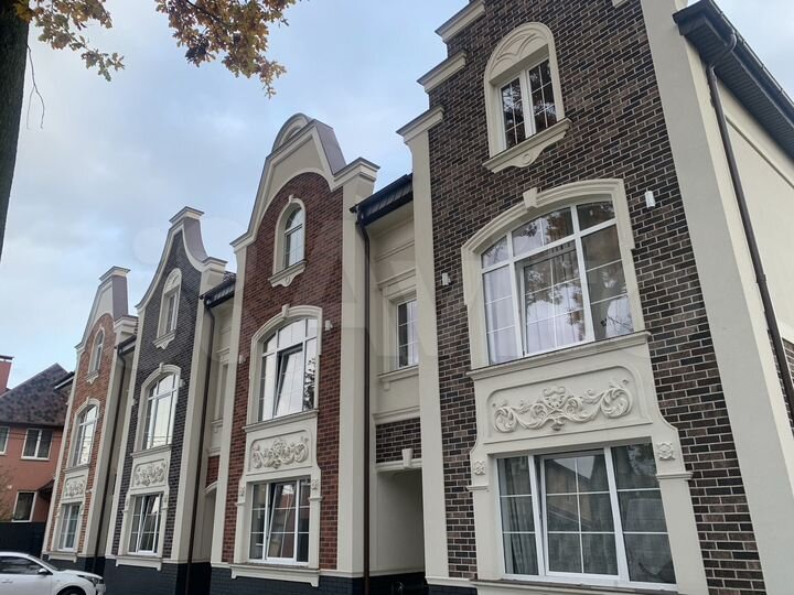 Таунхаус 190 м² на участке 2,1 сот.