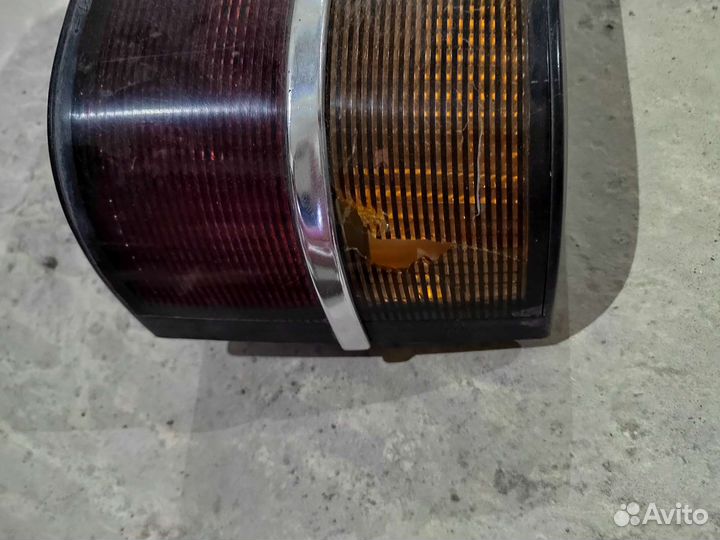 Задние фары Opel Senator