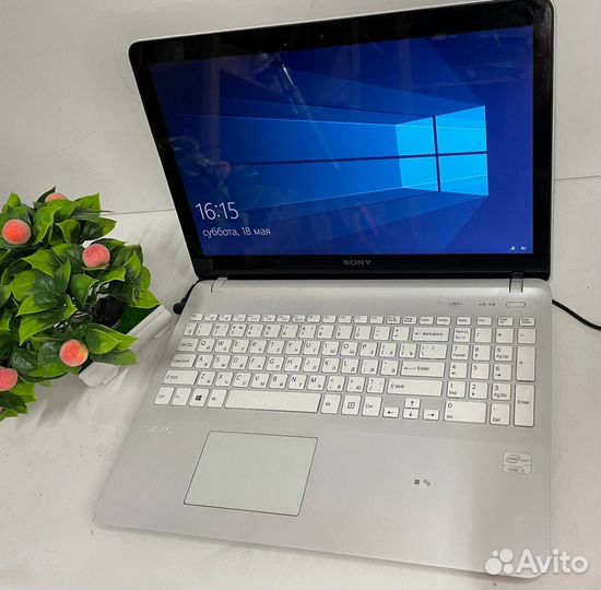 Ноутбук Sony Vaio Intel Core i3/8GB/223GB