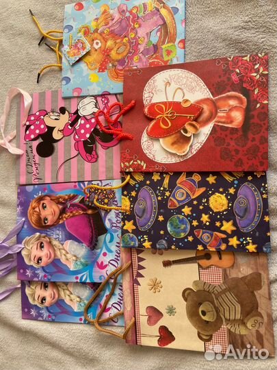 Подарочные пакеты