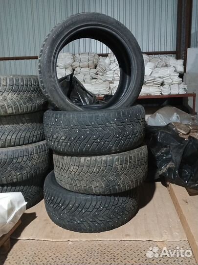 Nokian Tyres Hakkapeliitta 8 245/45 R19 102T