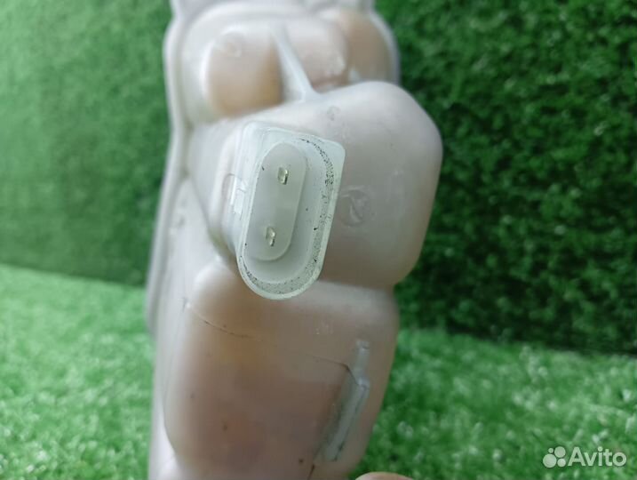 Бачок расширительный VAG Audi A5 8T Q5 8R A4 B8 8K