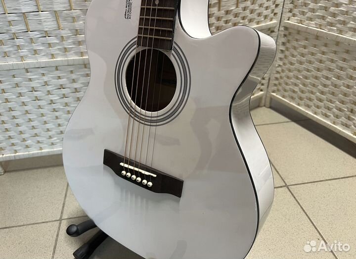 Гитара для обучения с комплектом