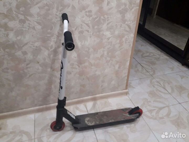 Трюковой самокат