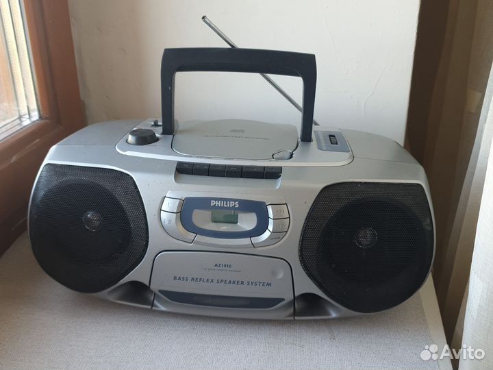 Музыкальный центр Philips AZ1010
