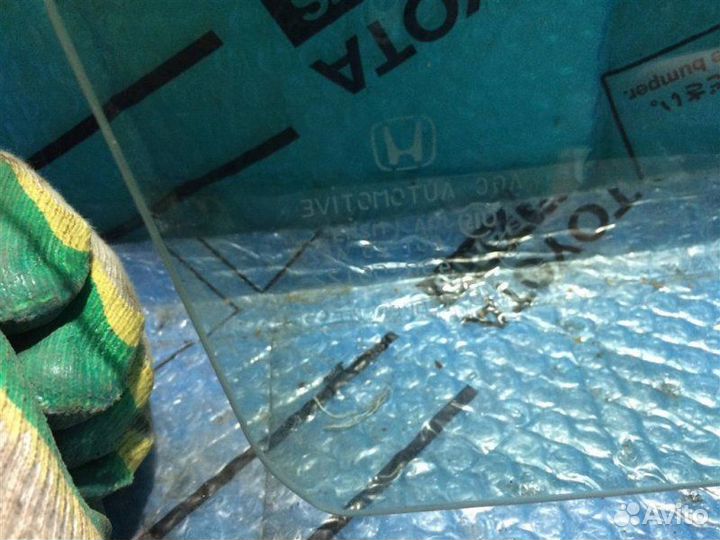 Стекло двери задней правой Honda Accord Viii