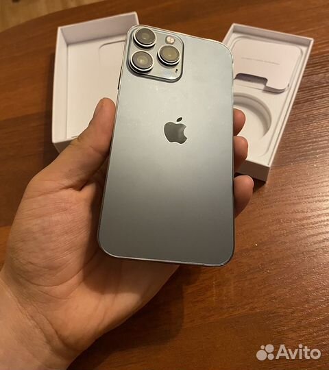 iPhone Xr в корпусе 14 pro