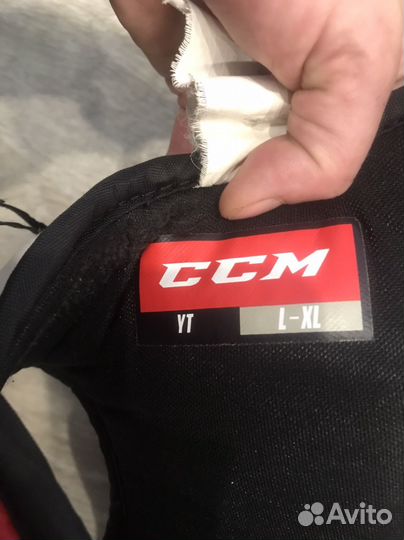 Нагрудник хоккейный