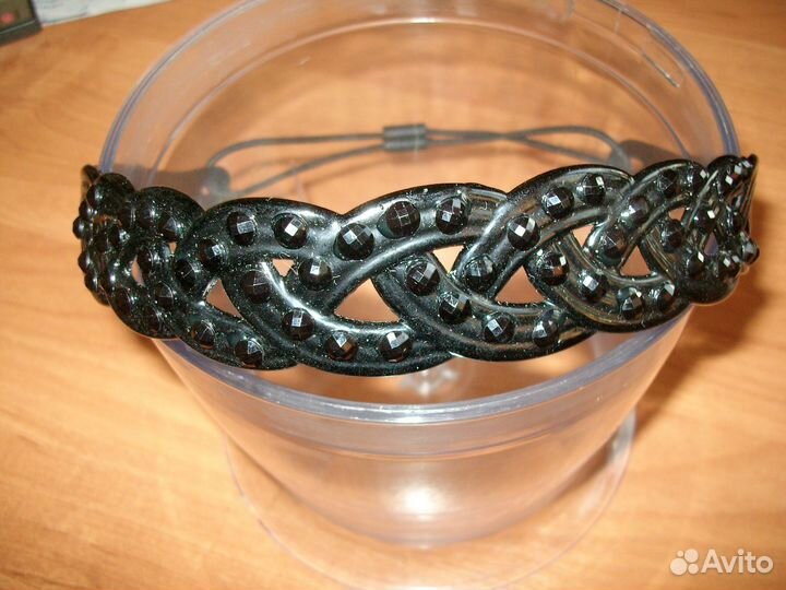 Женские гребни и ободки для волос