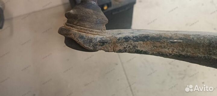 Рычаг передний левый нижний Mitsubishi Lancer 9