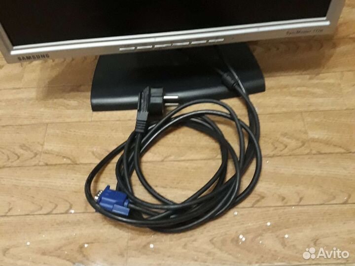 Монитор Samsung 17