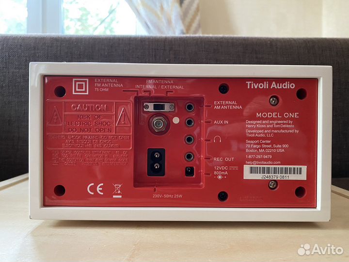 Радиоприемник Tivoli Model One